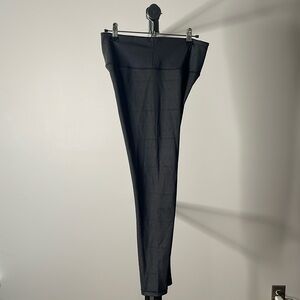 Zyia black venom light n tight